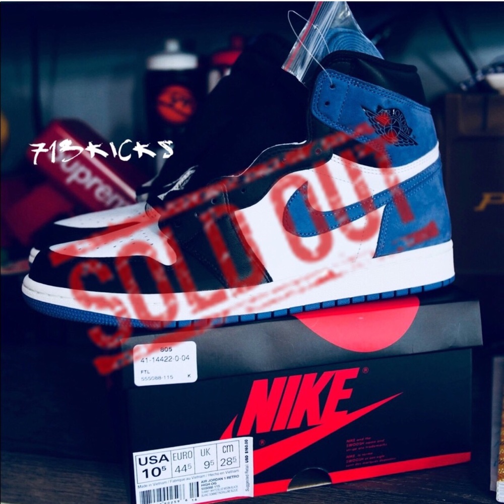 SOLD! Nike Air Jordan 1 Retro High OG Blue Moon